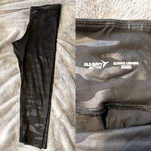 Black Old Navy Elevate Leggings size XL (in Like New Condition)